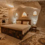 Serenus Cave Ортахисар