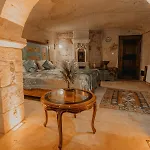 Serenus Cave Отель *