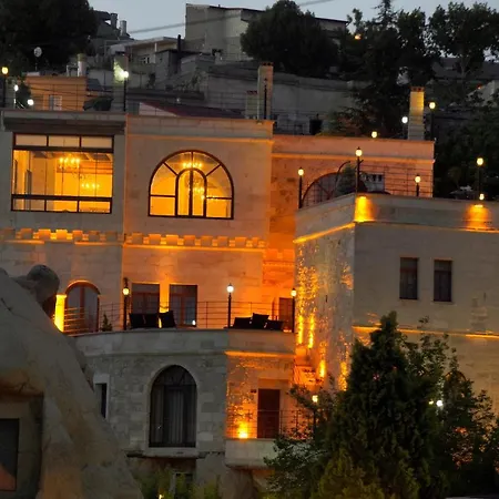 Serenus Cave Hotel *