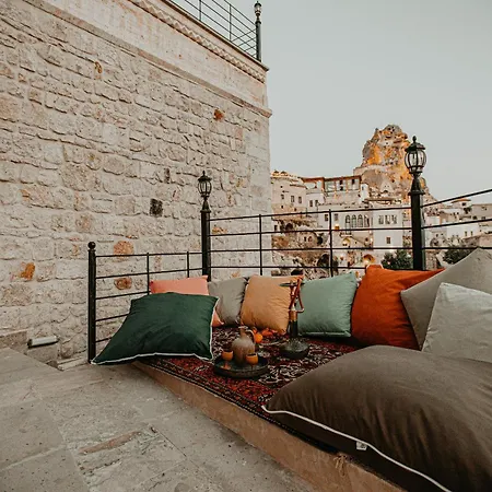 Hotel Serenus Cave