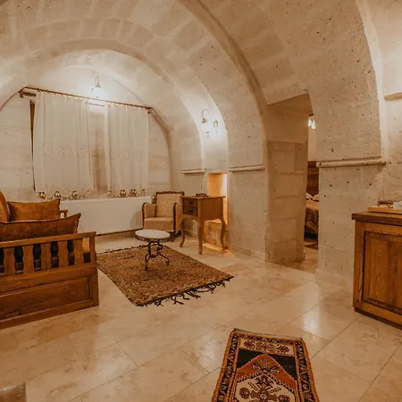 Hotel Serenus Cave *