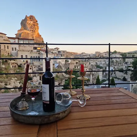 Hotel Serenus Cave