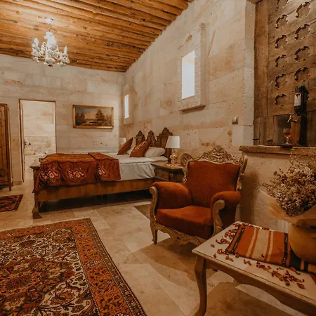 Hotel Serenus Cave
