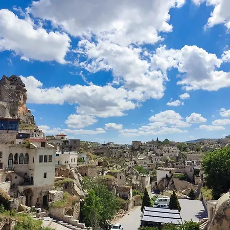 Hotel Serenus Cave *
