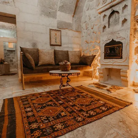 Hotel Serenus Cave *