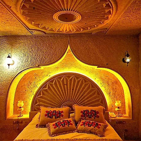 Hotel Serenus Cave