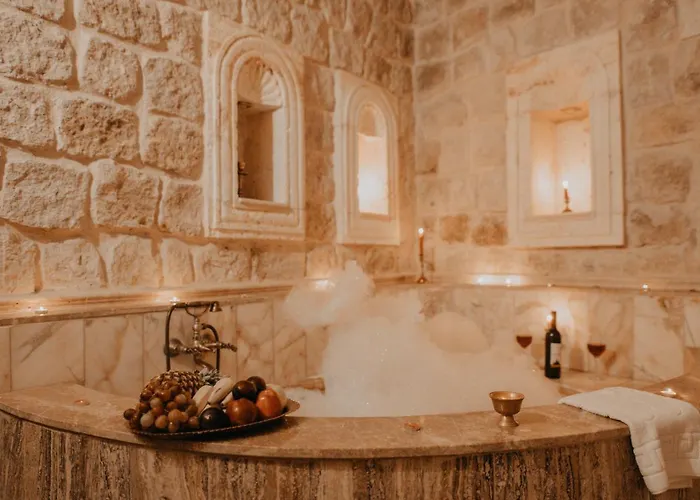 Serenus Cave * أورتاحصار