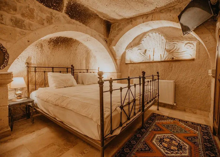 Serenus Cave * Ortahisar