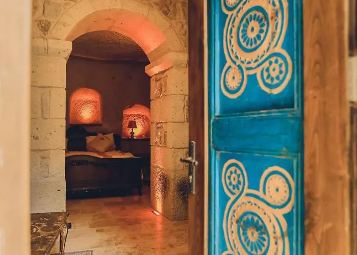 Serenus Cave Ortahisar