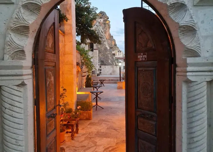 Serenus Cave * أورتاحصار