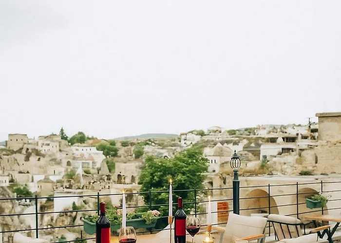 Serenus Cave Hotell *