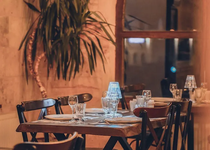 Serenus Cave أورتاحصار